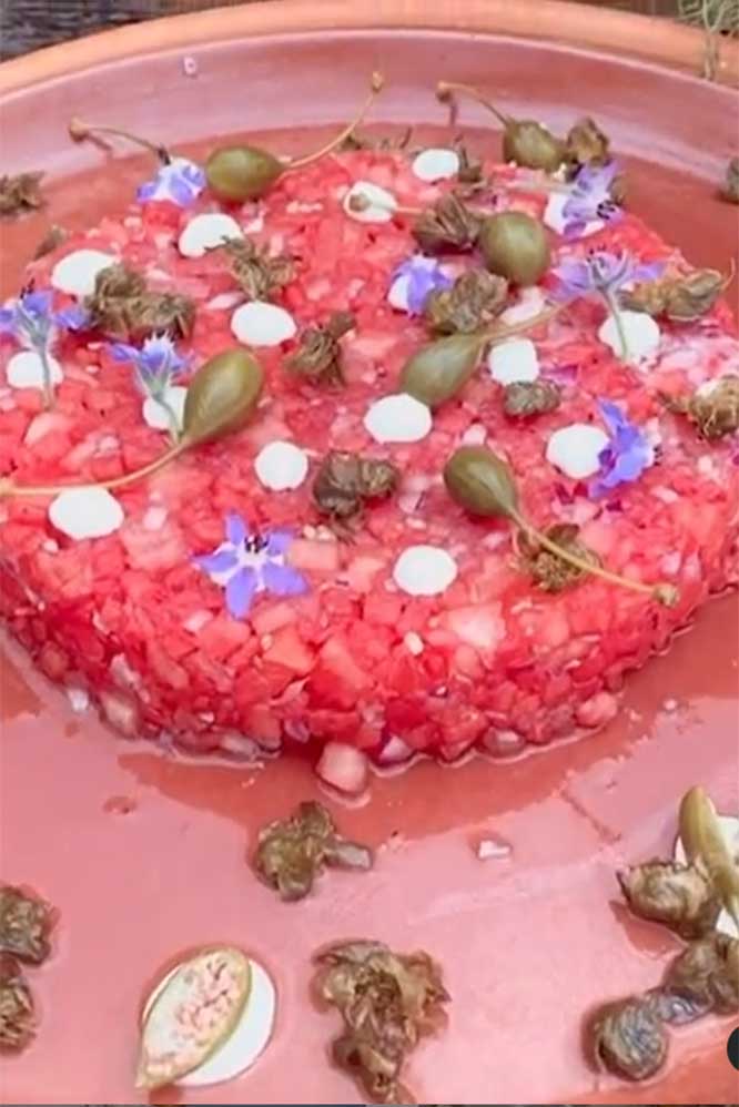 Uma das delícias veganas servidas pelo buffet @buffetzest