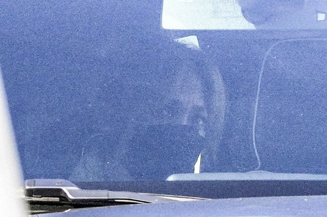 Jennifer Lopez dentro do carro