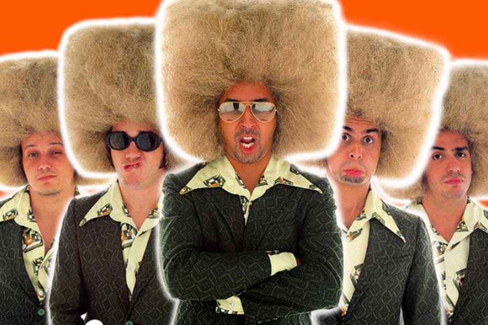 Capa do primeiro álbum lançado em 1996