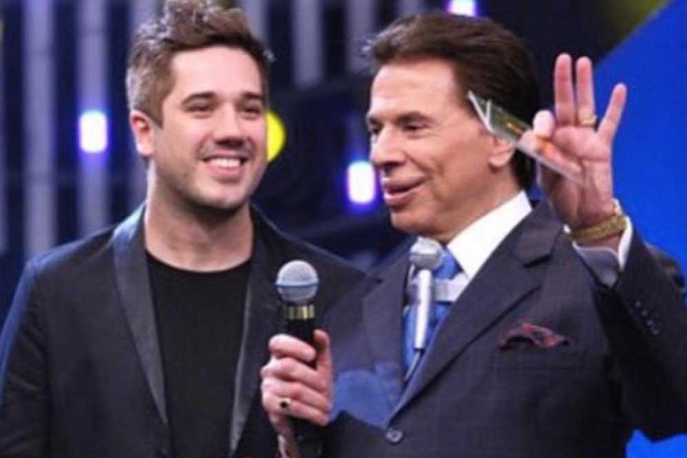 Rogério Flausino com Silvio Santos no Troféu Imprensa, em 2009