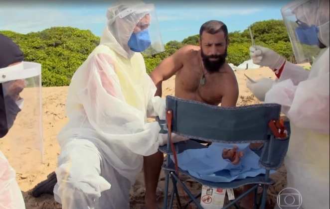 Kaysar recebe atendimento médico