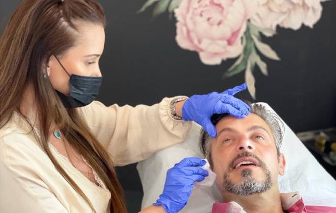 Luigi Baricelli passa por tratamento em Orlando