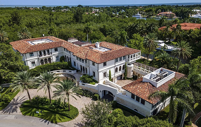 Foto da mansão de Marc Anthony