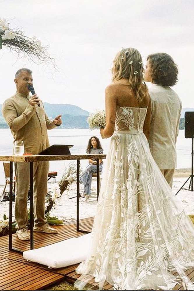 O Pastor Rinaldo Pereira celebrou a união do casal