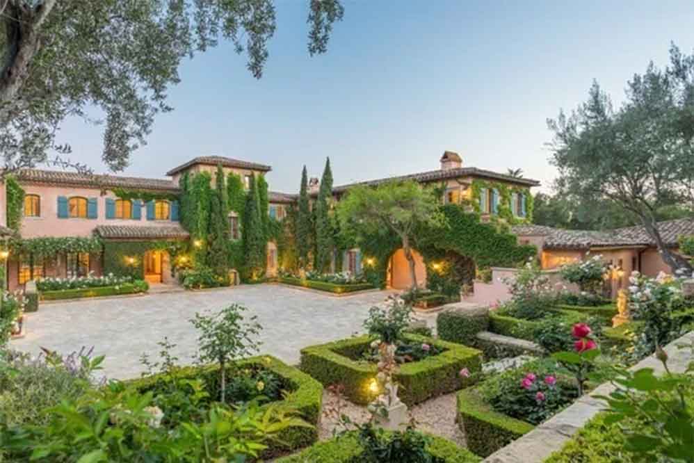 O jardim e a mansão