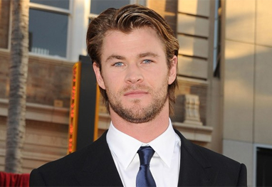 Ator diz que pediu para Chris Hemsworth lhe dar um soco no rosto - OFuxico