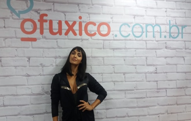 Daya Luz, dona do hit Vai Pirar, participa da Live do OFuxico - O Fuxico