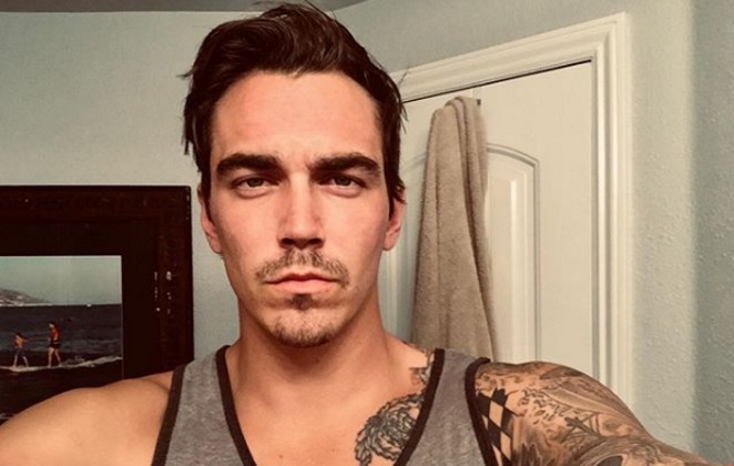 Morre O Neto Do Ator Clark Gable Aos 30 Anos O Fuxico