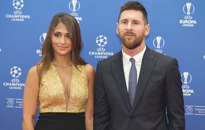 Messi esbanja elegância com a esposa em premiação - OFuxico