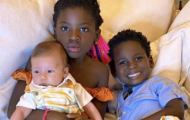 Bruno Gagliasso Se Derrete Pelos Filhos Com Foto Linda Pai Deles 3 O Fuxico