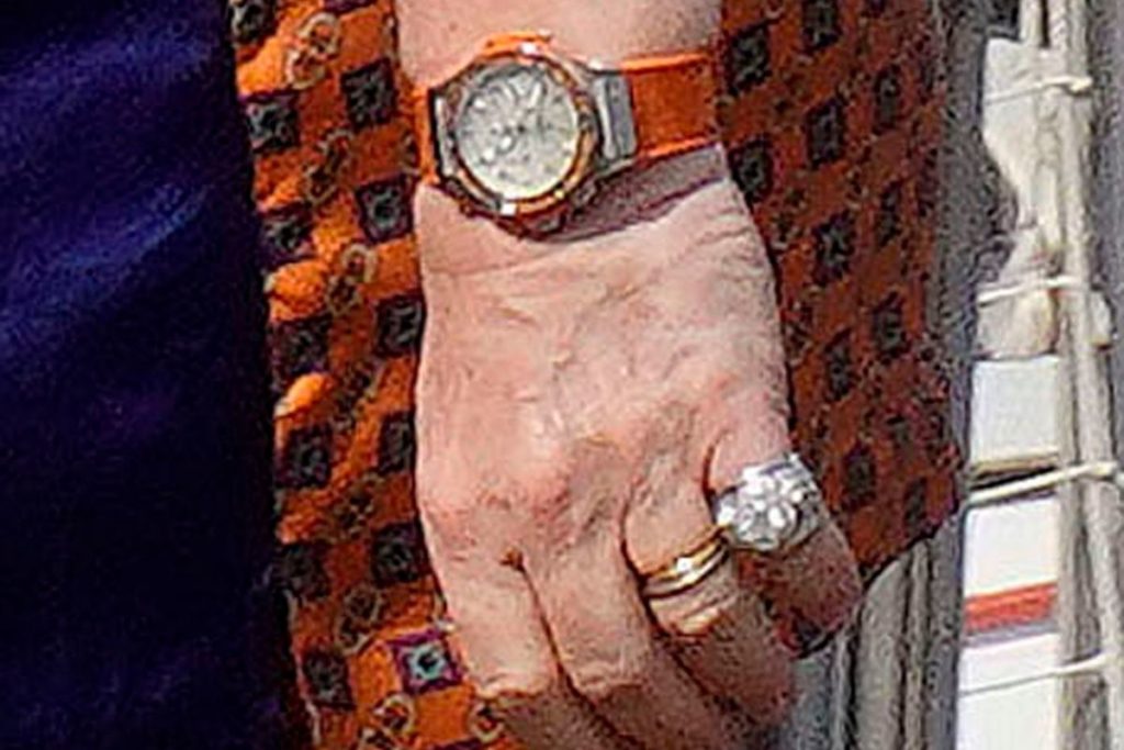 Elton John estreia cabelo ruivo em passeio de iate (5)