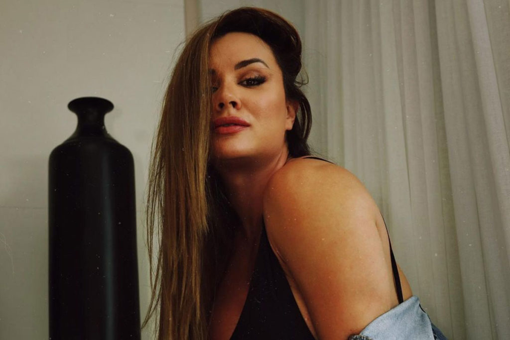 Retrato Juju Salimeni