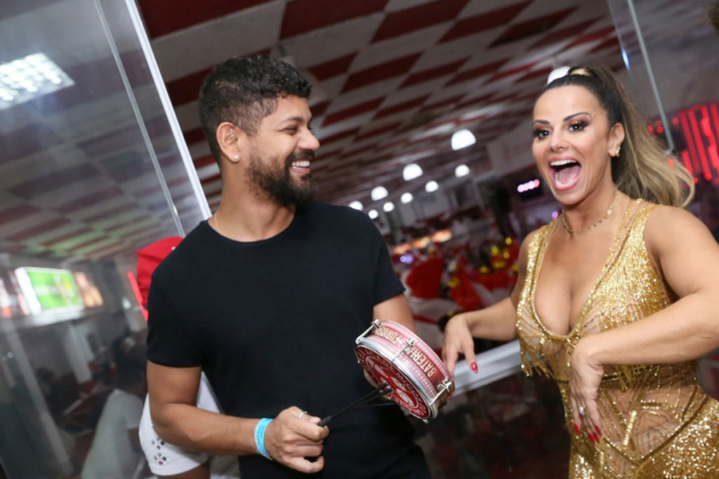 Guilherme Militão e Viviane Araújo animados