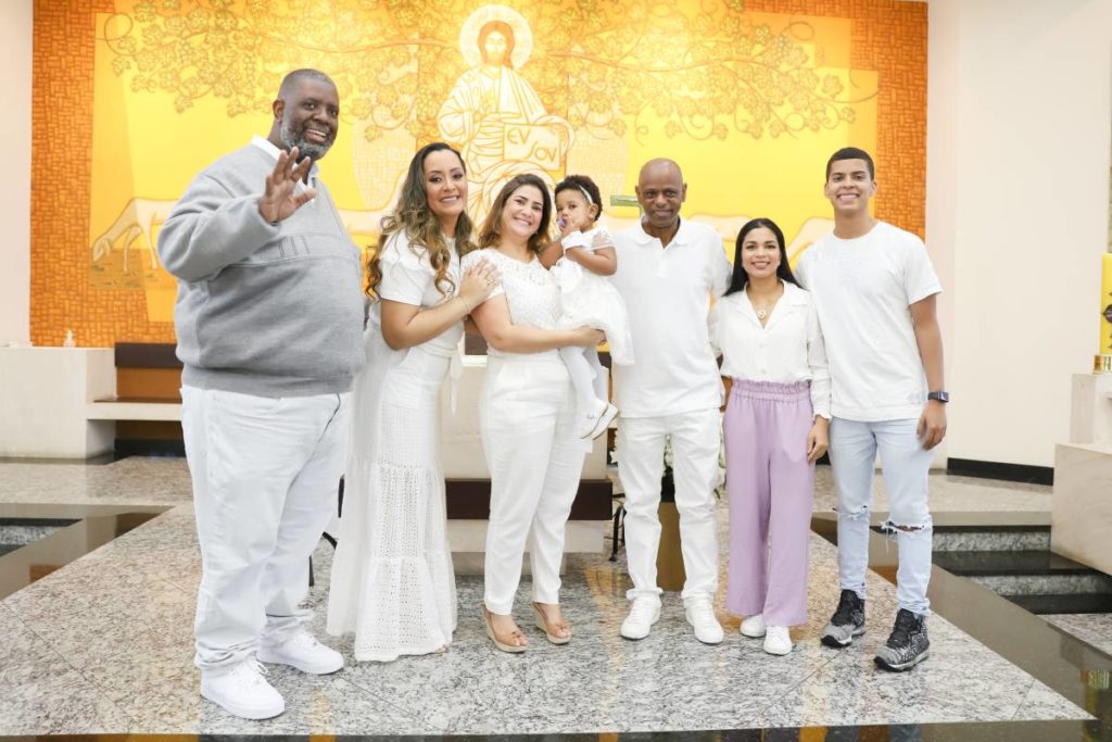 péricles, maria helena, lidiane e familiares em batizados