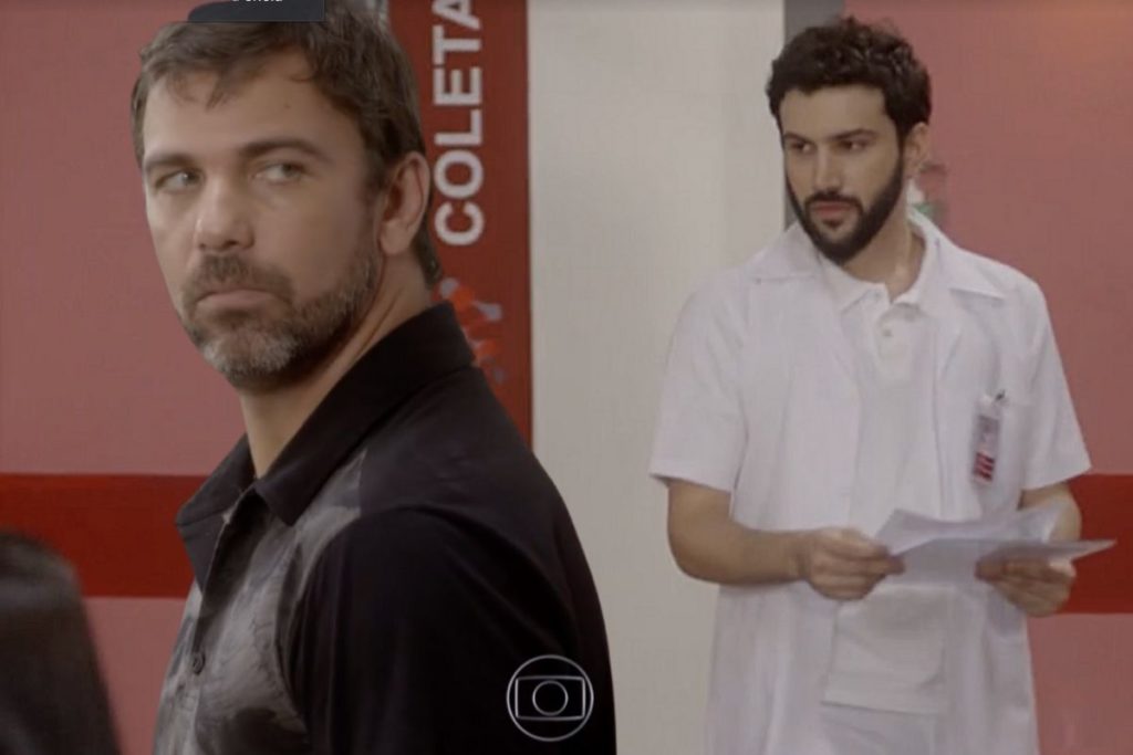 Malhação: Lobão ameaça um funcionário do laboratório para falsificar exame de DNA