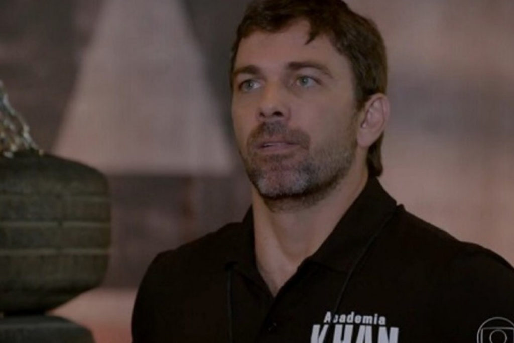 Malhação - Lobão chega à academia de Roberta