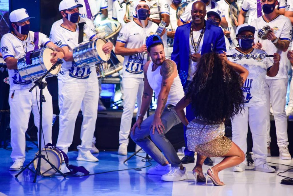 carlinhos-maia-dancando-ate-o-chao