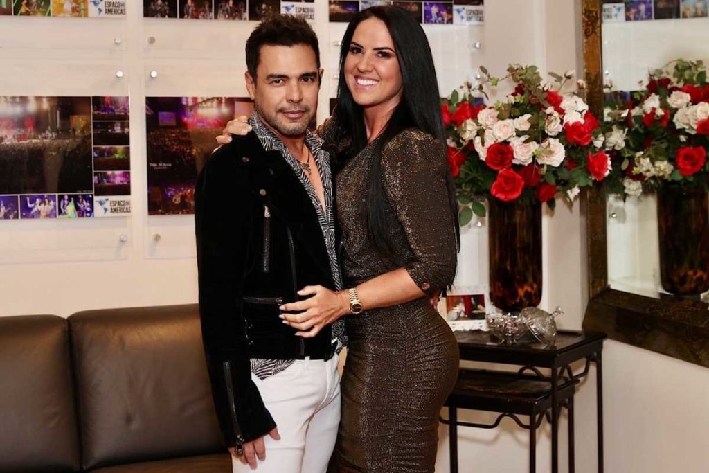 zezé di camargo com graciele lacerda no camarim de show para vacinados