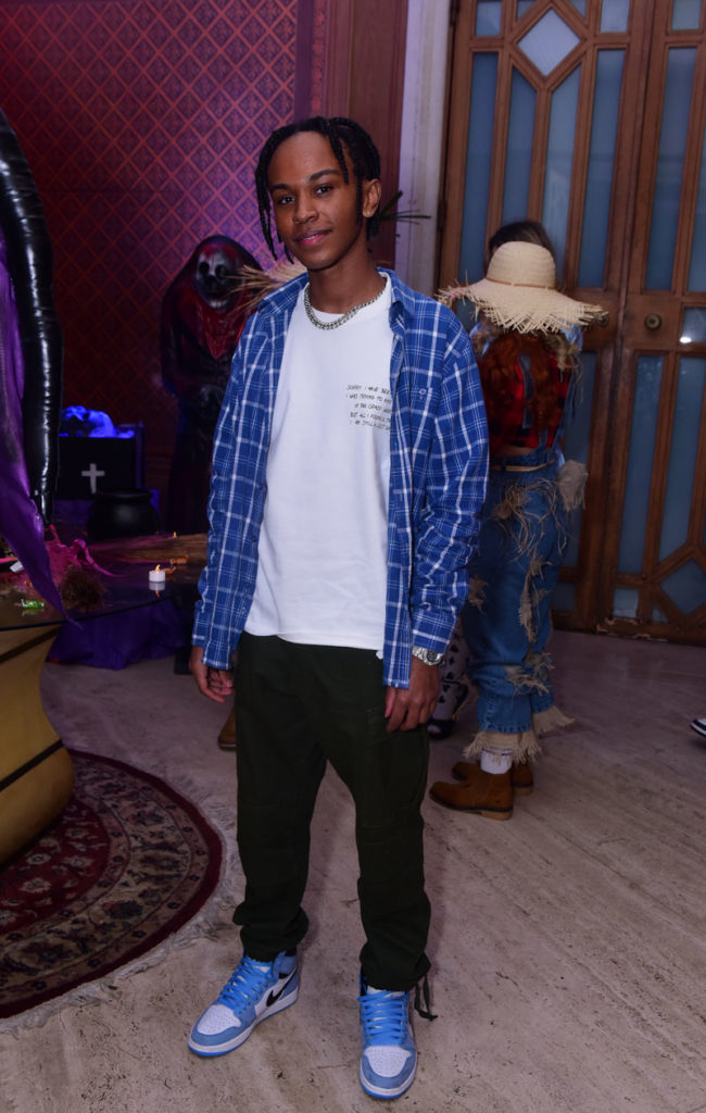 Jean Paulo na festa de halloween do Gossip no Insta