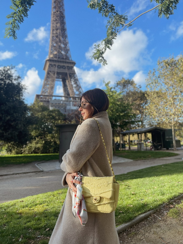 Yá Burihan em Paris