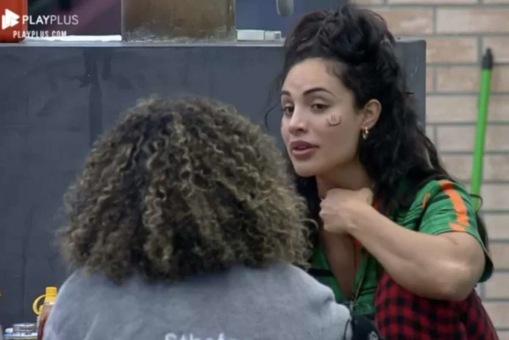 A Fazenda 13 Aline revela conversa com funcionária do reality OFuxico