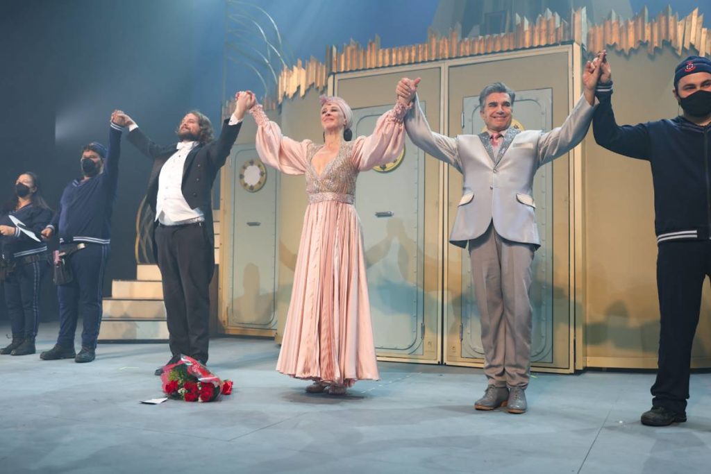 claudia-raia-e-jarbas-de-mello-em-conserto-para-dois-agradecimento