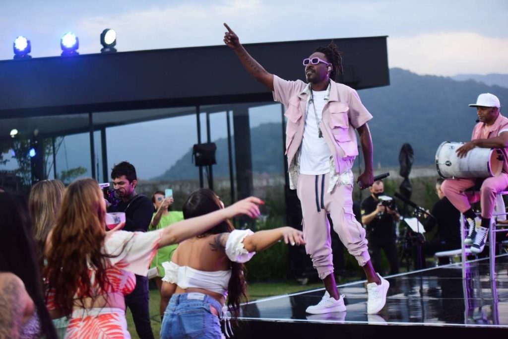 Pixote grava DVD no Guarujá, litoral de São Paulo