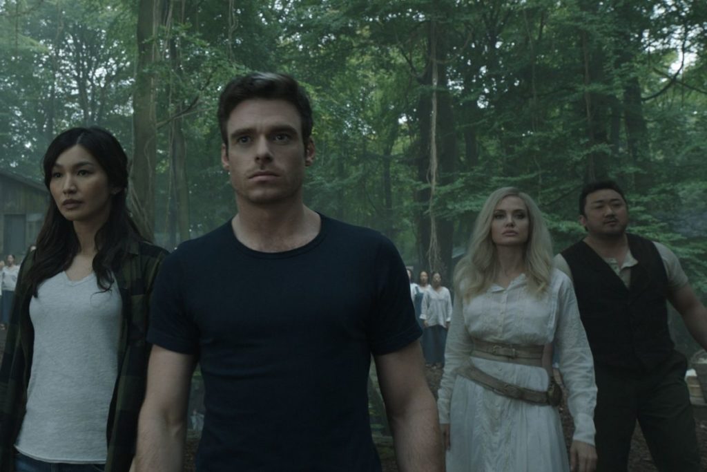 eternos reunidos em cena do filme no passado