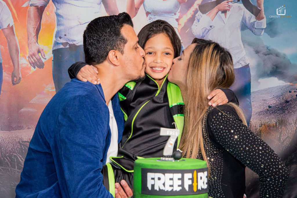 Henzo Miranda e os pais