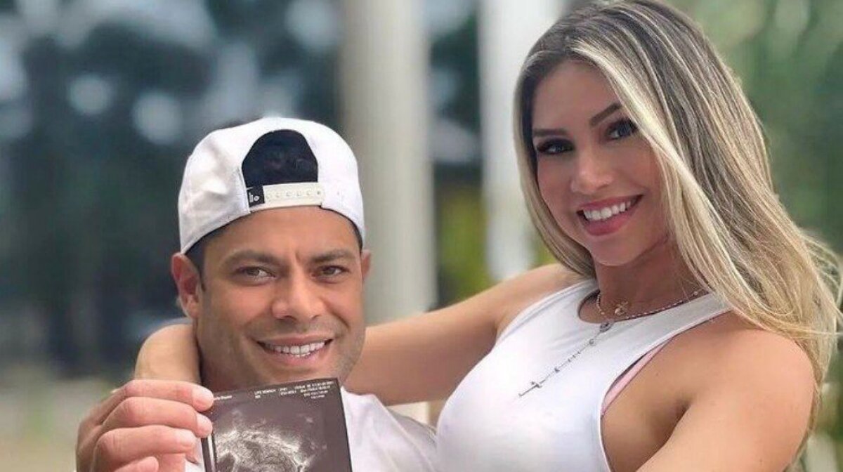 Hulk e e Camila Angelo fazem superprodução para revelar sexo do bebê foto