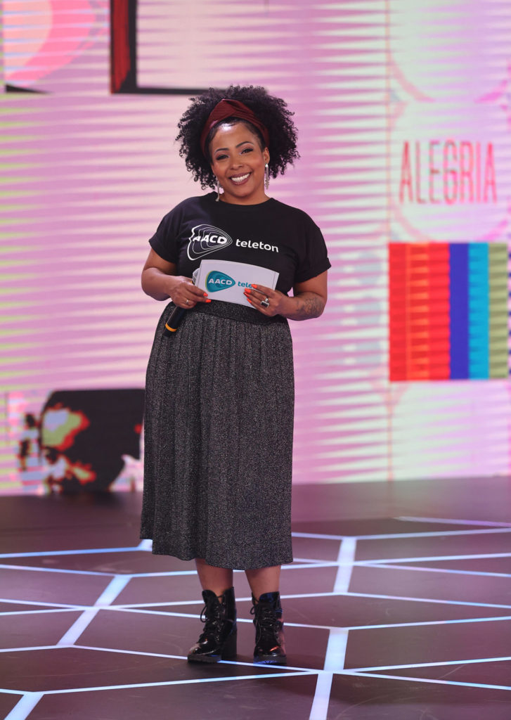 Juliana do The Noite