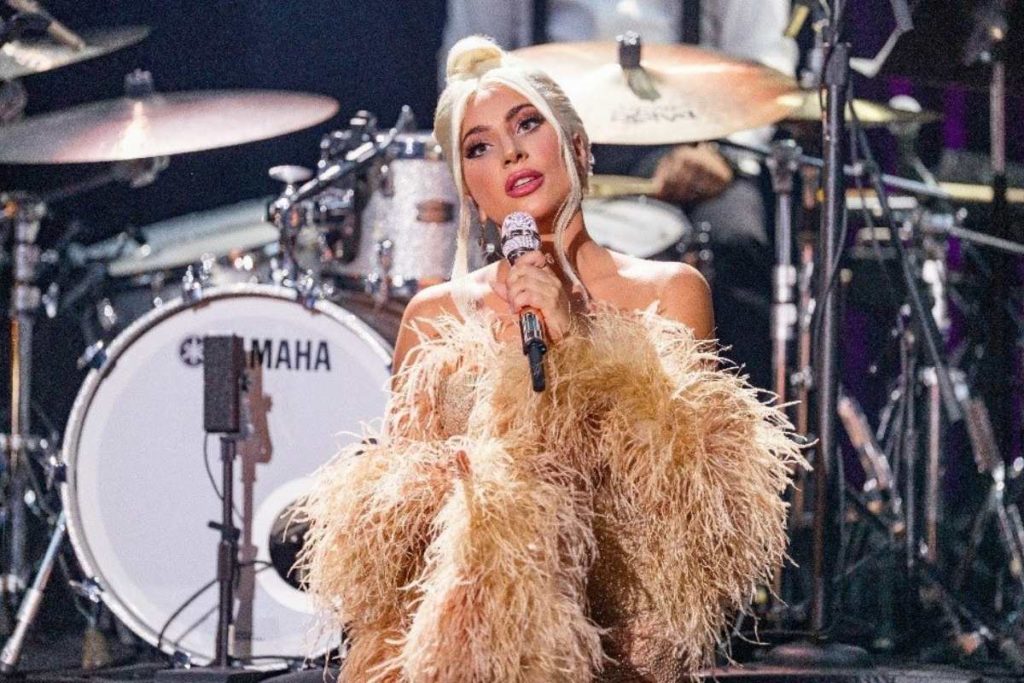 Lady Gaga durante show de lançamento de Love for Sale, álbum com Tony Bennett