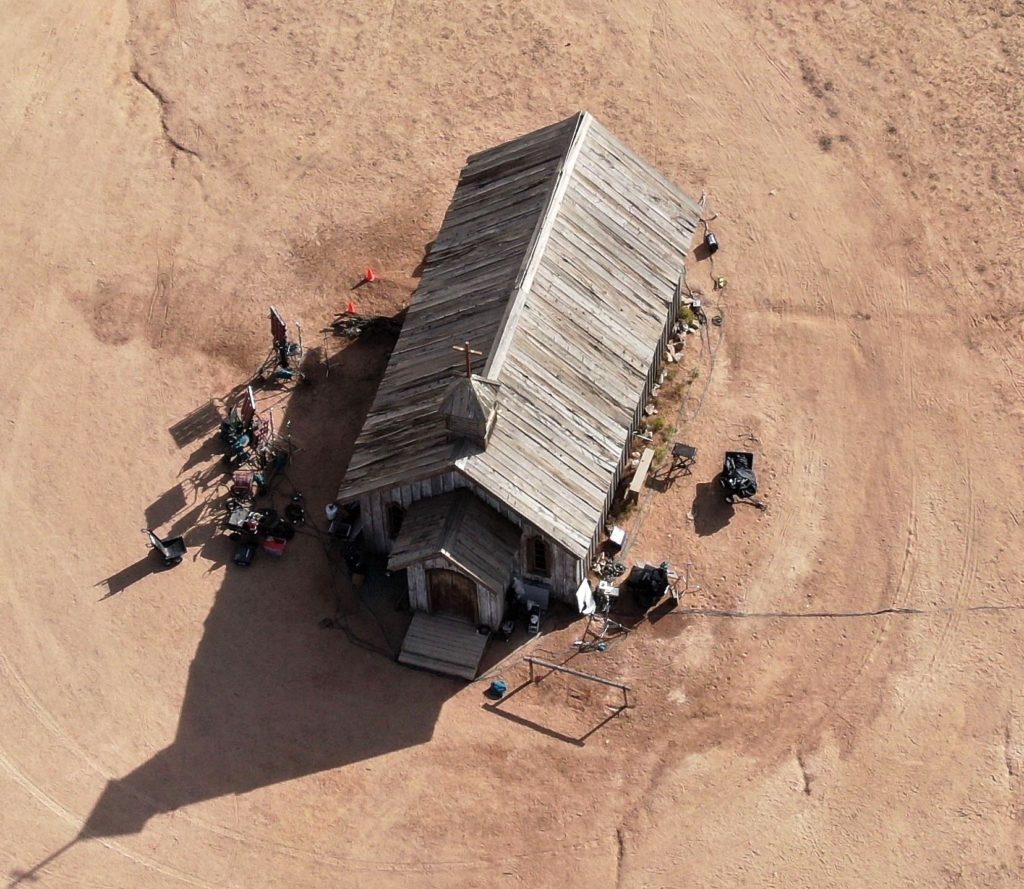 Set de fimagem do filme Rust, onde diretora foi morta por um tiro