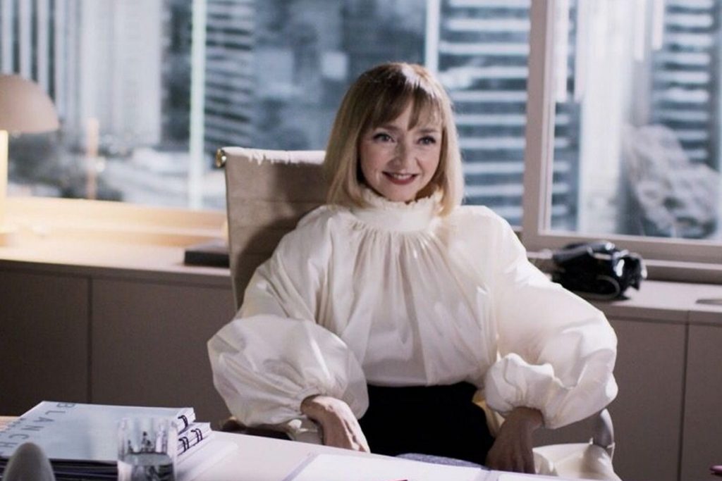 Blanche blusa branca