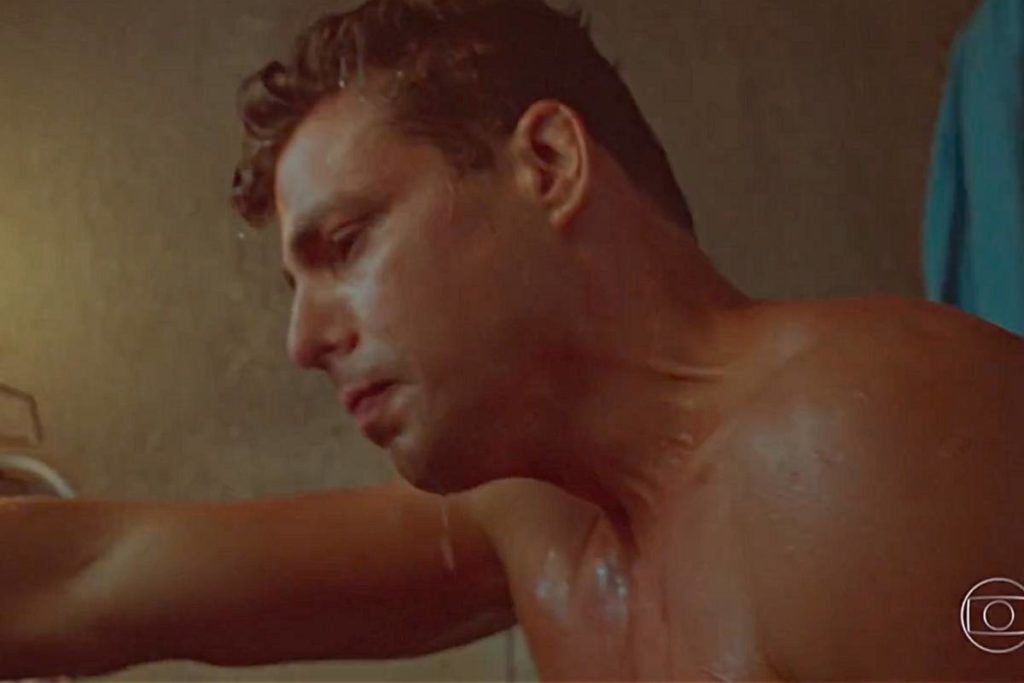 Christian (Cauã Reymond) em Um Lugar ao Sol