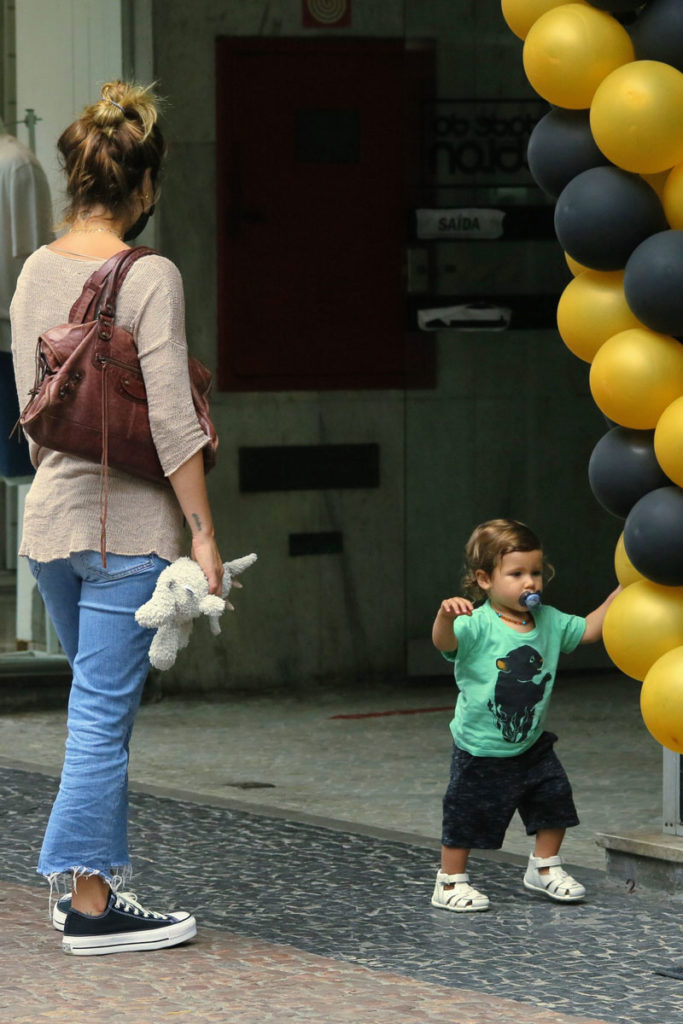 Giovanna Ewbank com Zyan
