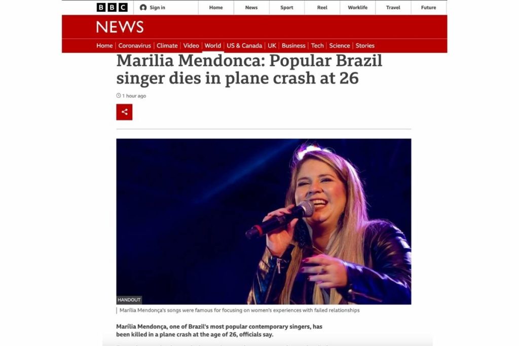 BBC noticia a morte de Marília Mendonça 