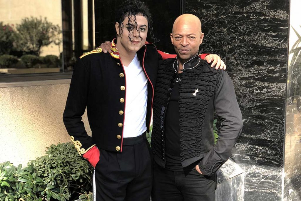 Rodrigo Teaser e LaVelle Smith, coreógrafo de Michael Jackson