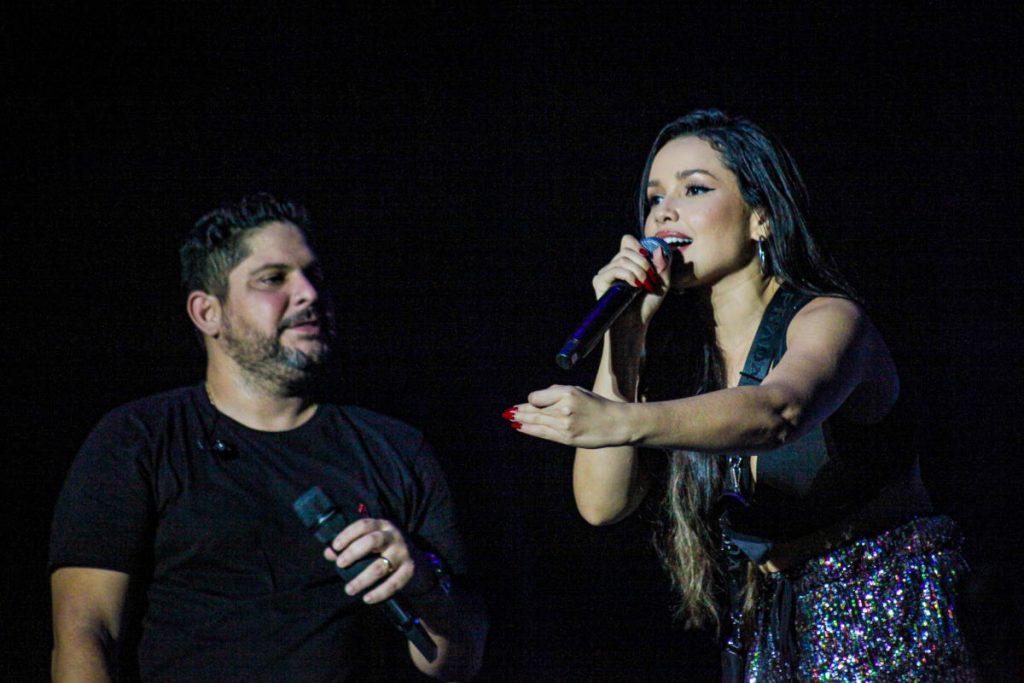 Juliette Freire em show de Jorge e Mateus