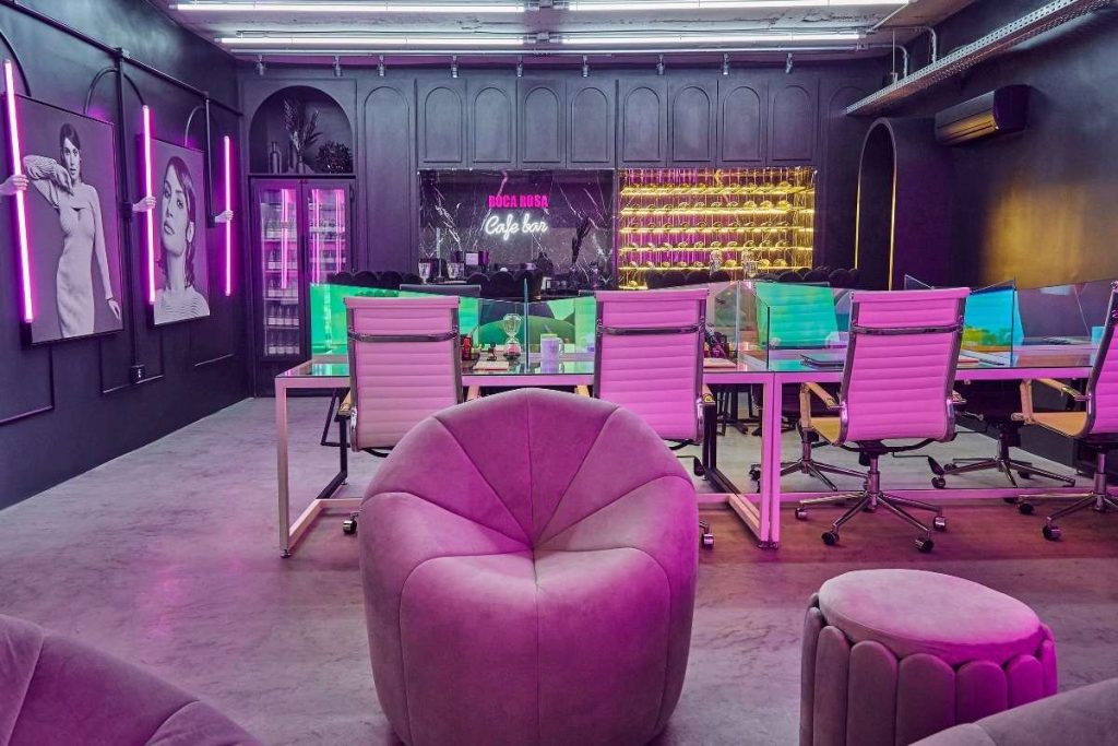 Tons de rosa abertos para muitos cliques. Bianca Andrade inaugura escritório 'instagramável' em São Paulo.