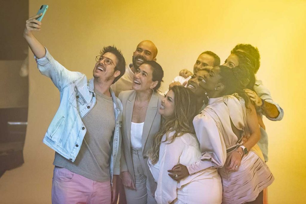 Parte do elenco da Vinheta Fim de Ano da Globo