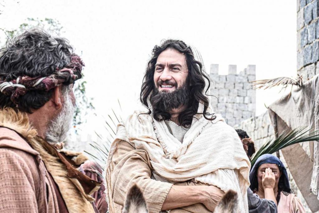 gabriel braga nunes como jesus em gravação de espetáculo paixão de cristo de nova jerusalém
