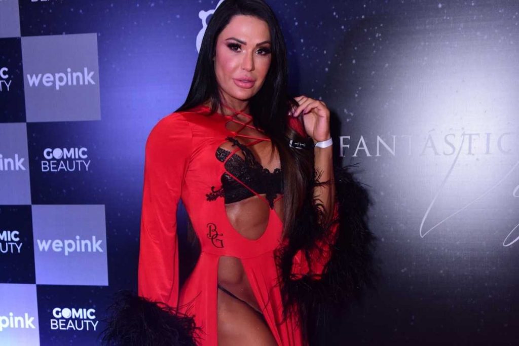 gracyanne barbosa na festa do pijama de virginia fonseca