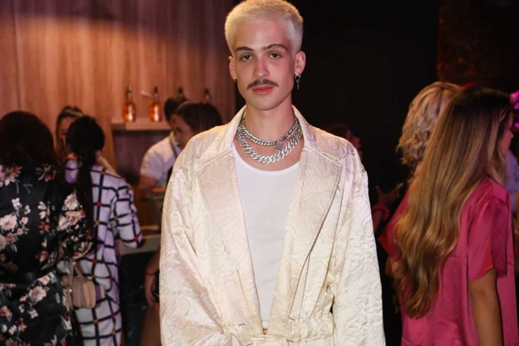 joão guilherme ávilla na festa do pijama de virginia fonseca