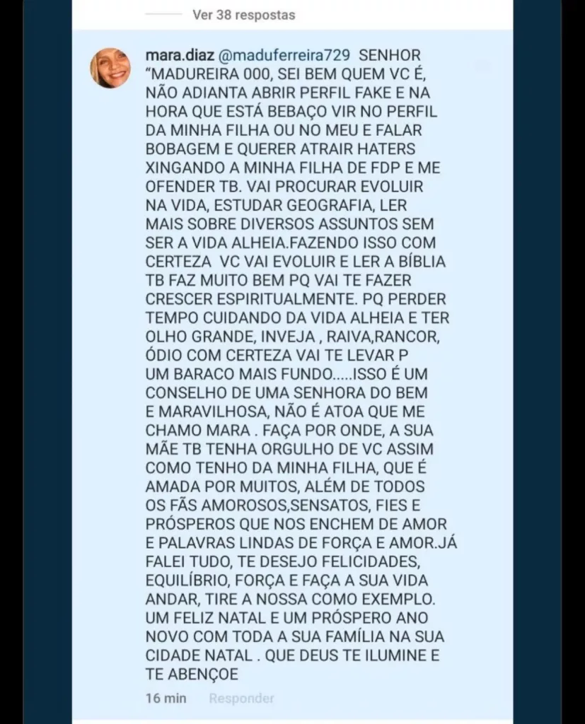 Comentário de Mara Diaz respondando fake na web.