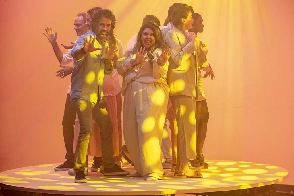 Parte do elenco da Vinheta Fim de Ano da Globo