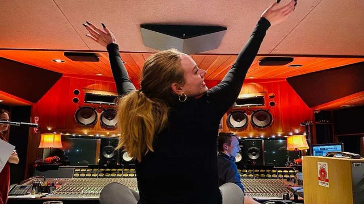 Adele em estúdio