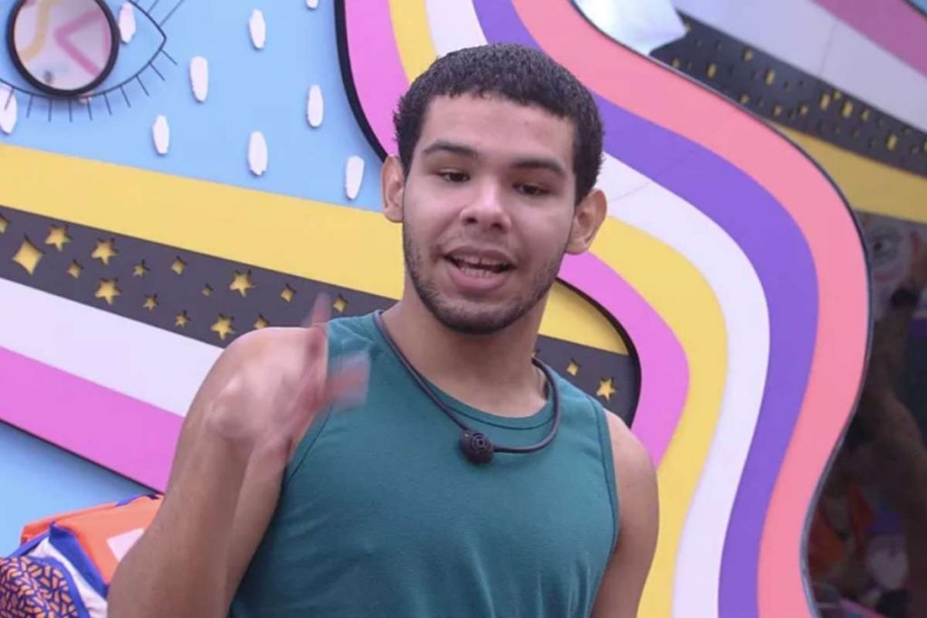 BBB: ‘Quero saber quem é você’, diz Vinicius para Rodrigo