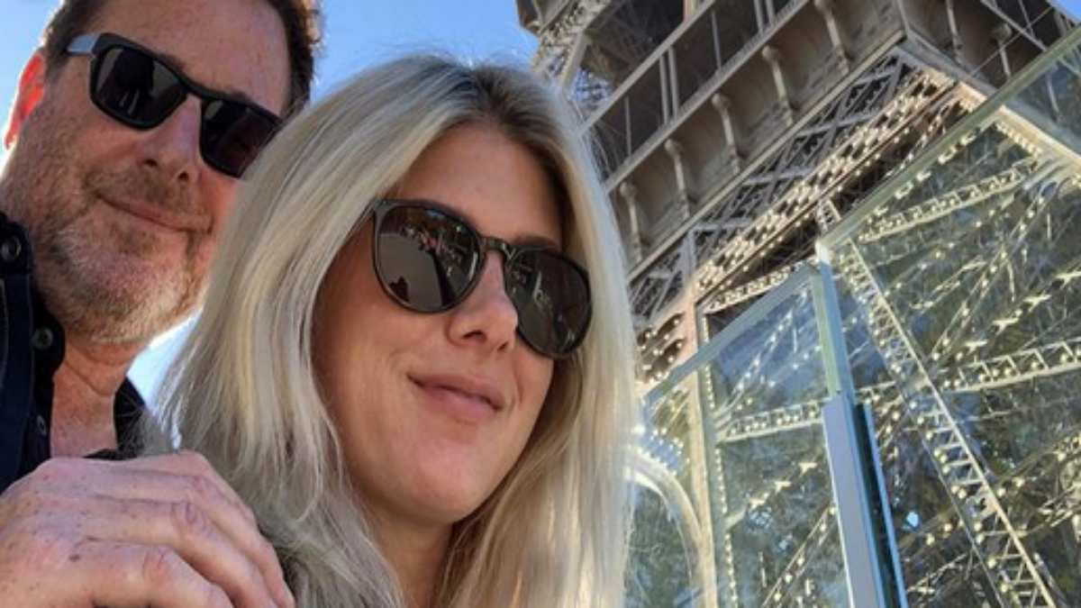 Bob Saget com sua esposa Kelly em Paris