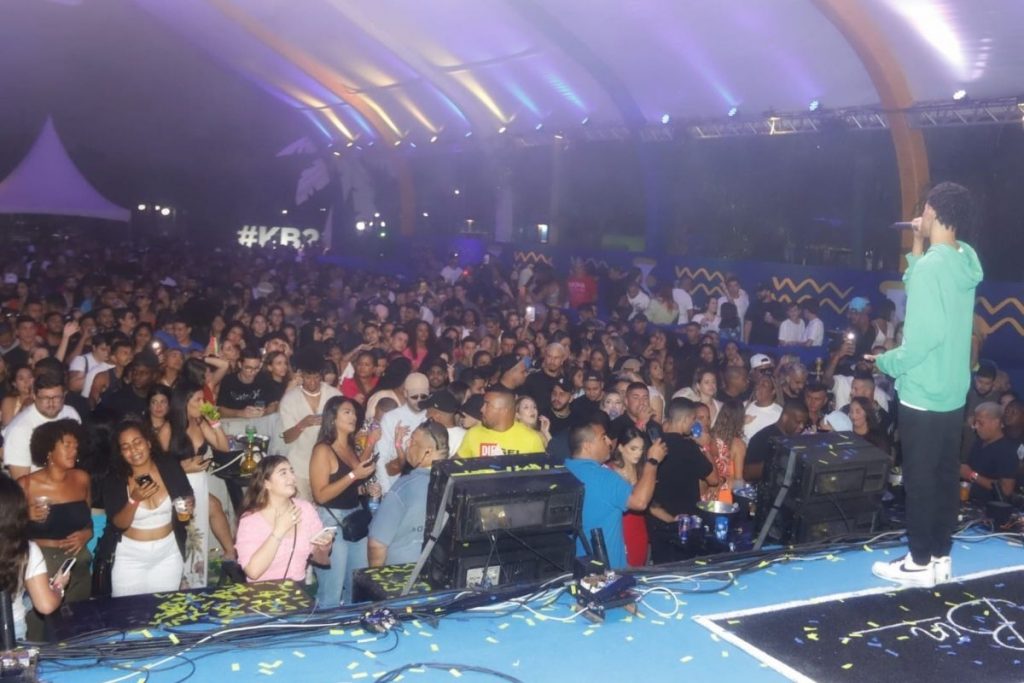 Plateia no Geribá Tennis Park